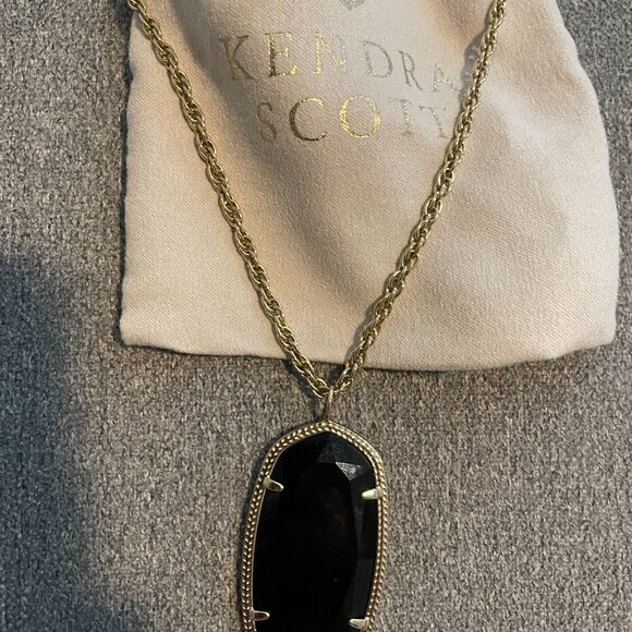 Kendra Scott Pendant Necklace - Picture 1 of 5